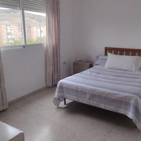 Spacious Room With Private Key And Wifi Granada Exterior photo
