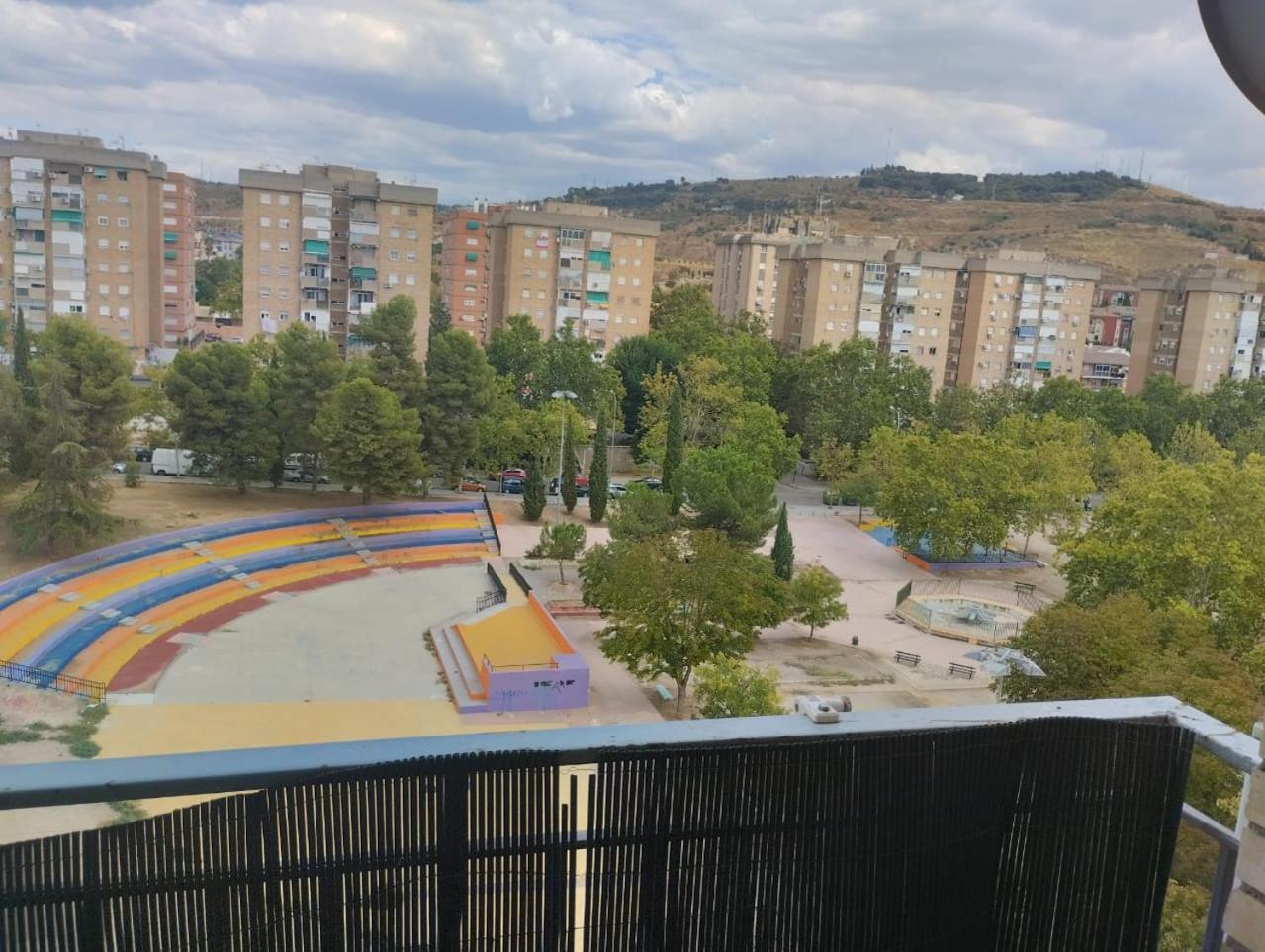 Spacious Room With Private Key And Wifi Granada Exterior photo
