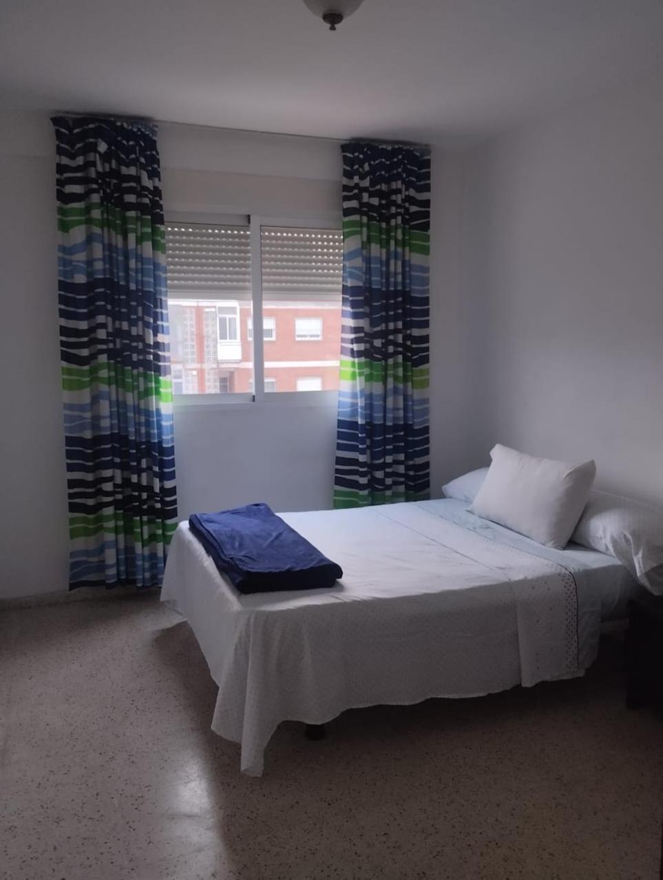 Spacious Room With Private Key And Wifi Granada Exterior photo